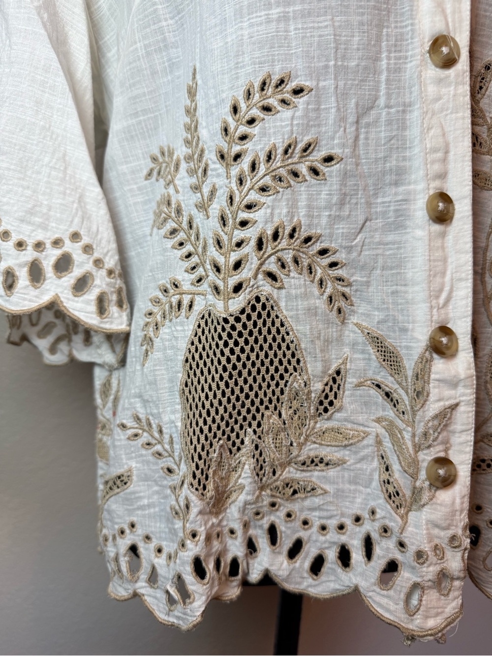 Anthropologie Embroidered Eyelet Detailed Short Sleeve Button Top White Medium - Picture 3 of 15